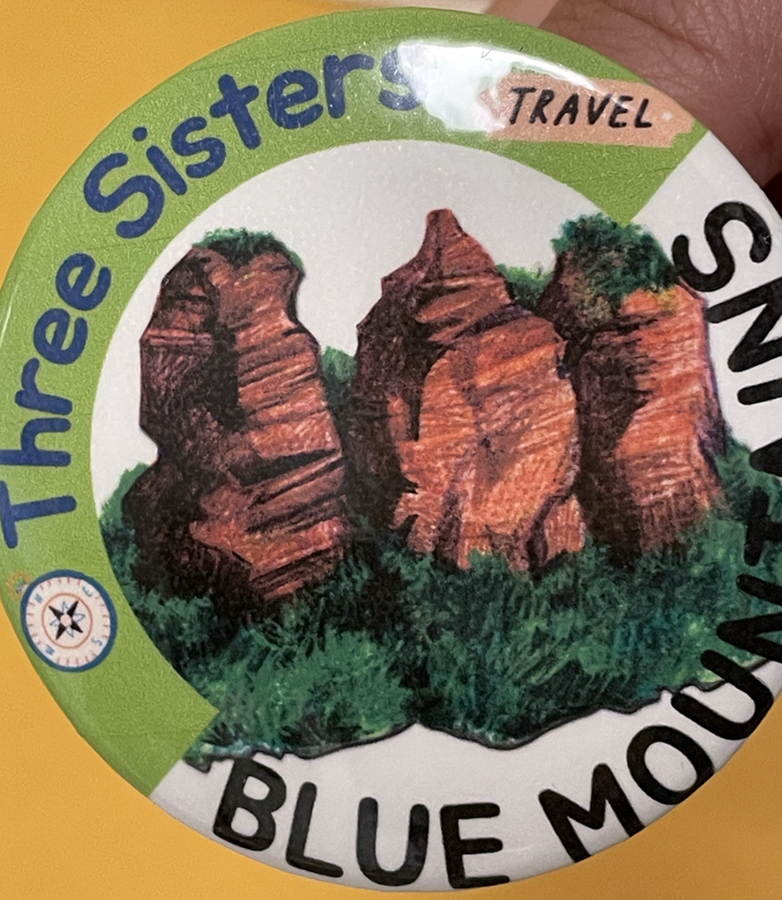 GO Go Blue Mountains!! Button Badges with Sticker